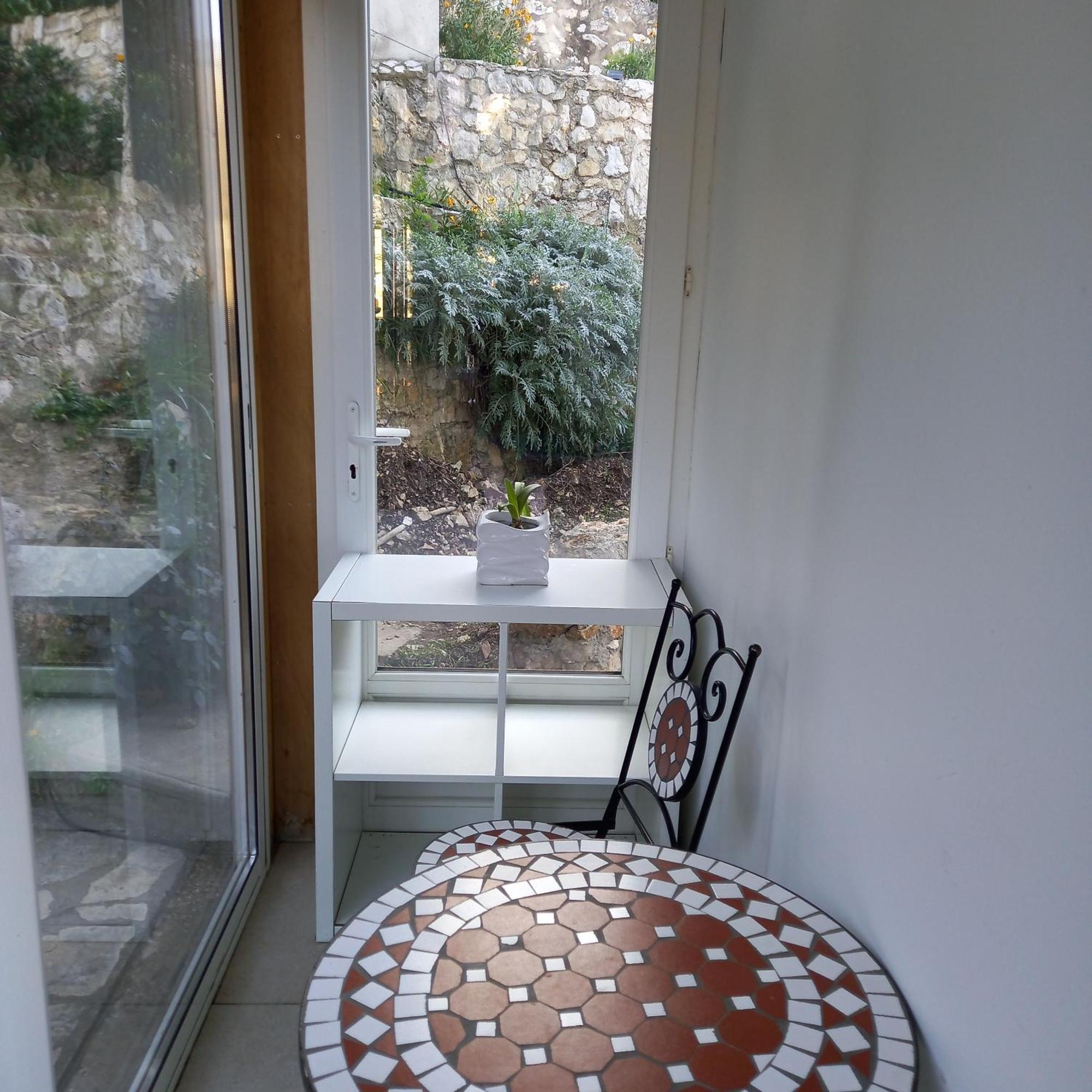 Petit Parmi Les Pins Et Les Cypres Apartment